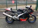 Aprilia Rsv 1000 R
